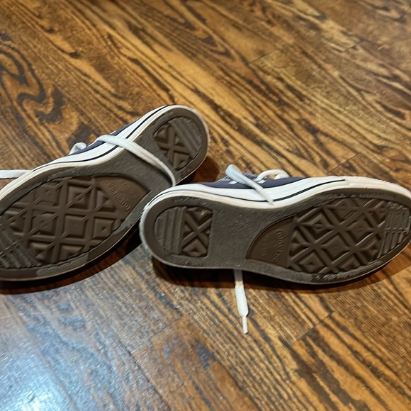 Converse All Star navy low top size 7 women’s/5 mens - Picture 4 of 4